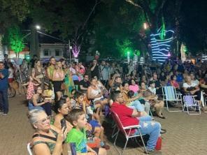 UM ENCANTO DE NATAL: Plínio Oliveira trouxe canções e poesias no sábado