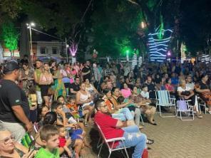 UM ENCANTO DE NATAL: Plínio Oliveira trouxe canções e poesias no sábado