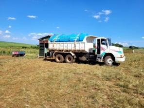650 mil litros de água distribuídos com a estiagem se agravando em Cruz Alta