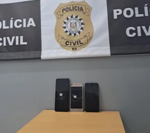 Polícia Civil apreende celulares em operação contra o tráfico em Pejuçara