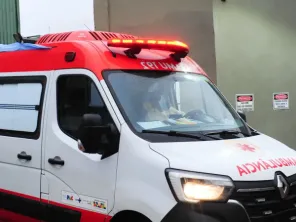 Paciente com malária e suspeita de ebola é transferido e isolado na capital