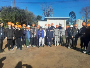 Estudantes conhecem o sistema de saneamento em visita à Corsan de Cruz Alta