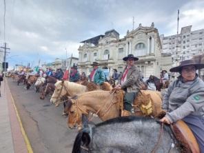 Aberta de forma oficial no domingo os Festejos Farroupilhas 2022 em Cruz Alta