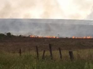 Incêndio de grandes proporções chama a atenção no final de semana em Cruz Alta