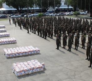 EASA realiza ação social e distribui mais de 10 toneladas de alimentos