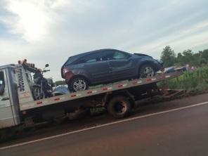 Acidente entre trator, carro e carreta na RSC 377 