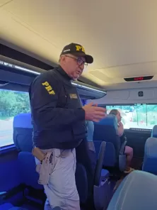 PRF realiza fiscalização especial de carnaval em Ijuí