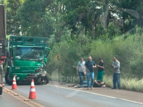 ERS-223> Acidente envolve caminhão e caminhonete com placas de Cruz Alta