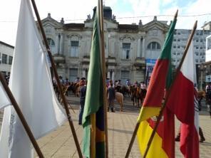 No domingo, Cruz Alta deu início a semana farroupilha com intensas atividades