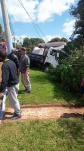 Motorista é atropelado pelo próprio caminhão em Cruz Alta; ele passa bem