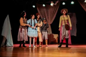 Premiação do Festeatro valoriza a arte das escolas de Cruz Alta