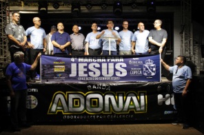 4ª Marcha para Jesus reúne centenas de fiéis em Cruz Alta