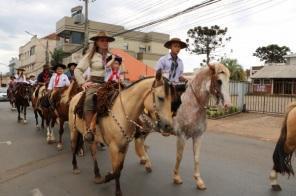 Cavalgada comemorativa dos 200 anos de Cruz Alta foi no sábado