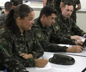 MARCO HISTÓRICO> Primeiras mulheres se aperfeiçoam na EASA em Cruz Alta