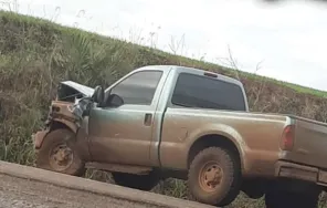 Motorista fica ferido em colisão entre caminhonetes na RSC-377, em Cruz Alta