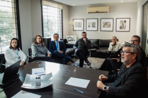 Prefeita de Cruz Alta e lideranças tratam sobre projeto da Cruz Monumental