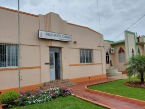 Brechó do Asilo Santo Antônio terá liquidação de inverno na terça-feira