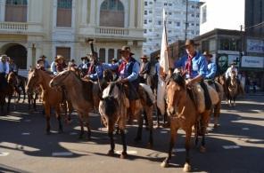 FOI NO VINTE DE SETEMBRO: Aberta a semana farroupilha em Cruz Alta