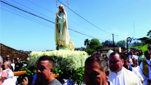 MILHARES DE PESSOAS PARTICIPARAM DA 73ª ROMARIA DE FÁTIMA EM CRUZ ALTA