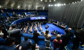 U.R.G.E.N.T.E.! Senado Federal aprova em dois turnos o fim da escala 6 x 1 