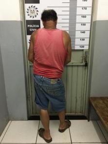 Prisão em Cruz Alta: crime de posse ilegal de arma de fogo e receptação.