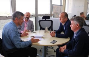 Comissão da Fenatrigo busca apoio e recursos na Capital para edição de 2025