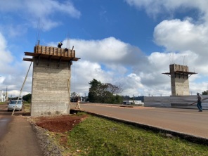 Pórtico de Cruz Alta: Símbolo de História e Identidade Cultural em Construção