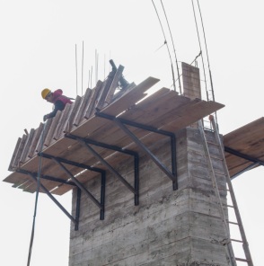 Pórtico de Cruz Alta: Símbolo de História e Identidade Cultural em Construção