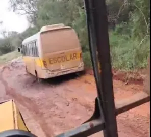 Micro-ônibus furtado em Boa Vista do Cadeado é encontrado em Cruz Alta