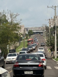 ASFALTO NOVO> Obras seguem na região do semáforo da Lomba em Cruz Alta