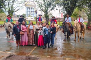 FESTEJOS FARROUPILHAS> Chama Crioula vai à escola começou no Gabriel Miranda