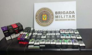 Homem é preso por contrabando pela Polícia Rodoviária Estadual, em Tapera