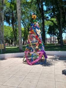 Grupo Teatral Máschara realiza ações para um natal feliz