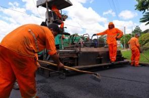 Prefeitura dá início a obras de infraestrutura que asfaltará 12 ruas