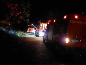 Corpo de Bombeiros de Cruz Alta combateu incêndio no Jardim Primavera 