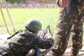 Soldados da EASA realizam Tiro de Instrução Básico em Cruz Alta
