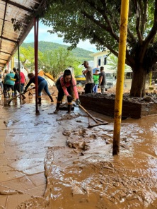 NO ANIVERSÁRIO DE PEJUÇARA> 80 Voluntários rumaram a Muçum e Roca Sales