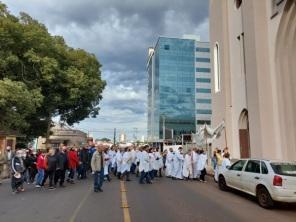 Após 02 anos, Cruz Alta volta a realizar a procissão de Corpus Christi
