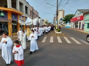 Após 02 anos, Cruz Alta volta a realizar a procissão de Corpus Christi