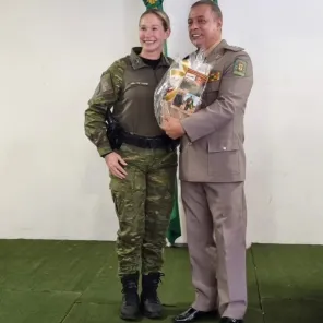 PARABÉNS!>Tenente Hochmuller é homenageado pelos 35 anos na Brigada Militar
