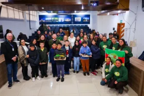 Projeto de educação ambiental de alunos de Cruz Alta é apresentado na Câmara 