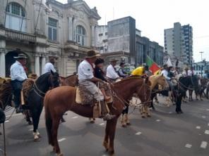 Fusão de Chamas Crioulas deu início aos festejos da Semana Farroupilha