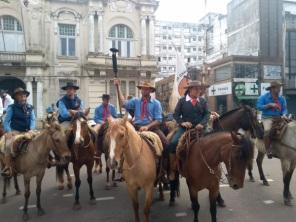 Fusão de Chamas Crioulas deu início aos festejos da Semana Farroupilha