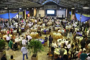É HOJE> Homens na Cozinha arrecada recursos para a AJEN neste sábado 