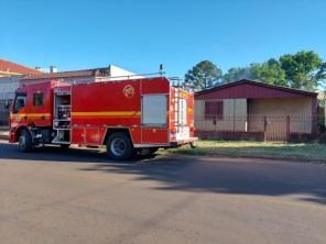 Fogo em taquareiras assusta moradores da Borges do Canto em Cruz Alta