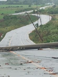 Temporal provoca destelhamentos e quedas de árvores em Cruz Alta