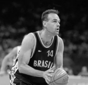 LUTO NO ESPORTE> Morre aos 68 anos a Lenda do Basquete Nacional, Oscar Schmidt