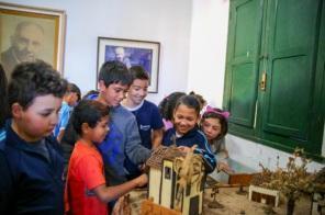 Casa Museu Erico Verissimo recebe alunos para visitação orientada