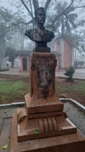 VANDALISMO EM CRUZ ALTA> Monumentos Históricos saqueados por placas de  cobre