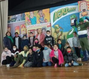 Agriman foi atração para as escolas no auditório do Annes Dias na sexta